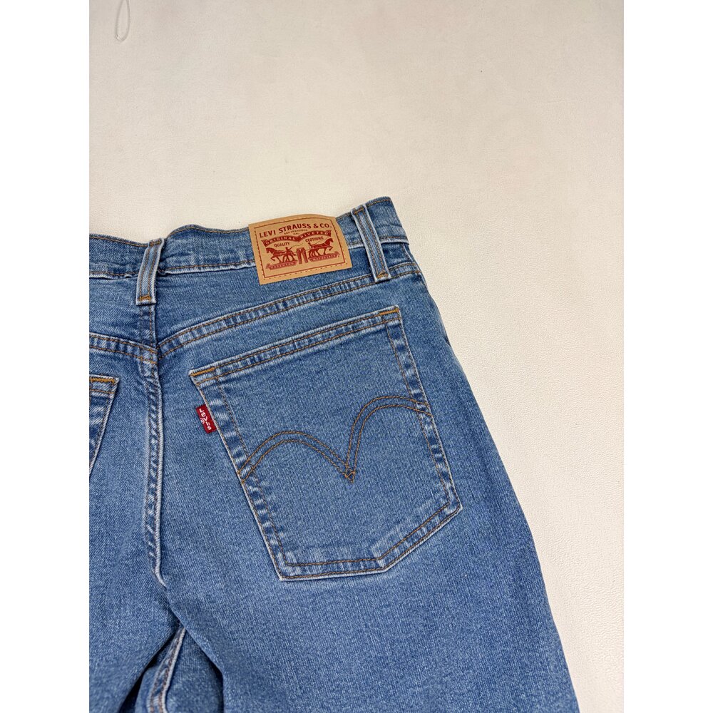 Levi's Wedgie Straight Jeans Women's 29x28 Medium Blue - Picture 5 of 12